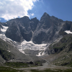 Vignemale du Refuge des Oulettes de Gaube (en Juillet 2005)
